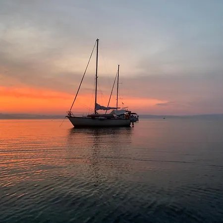 Bateau-hôtel Voilier à Porquerolles