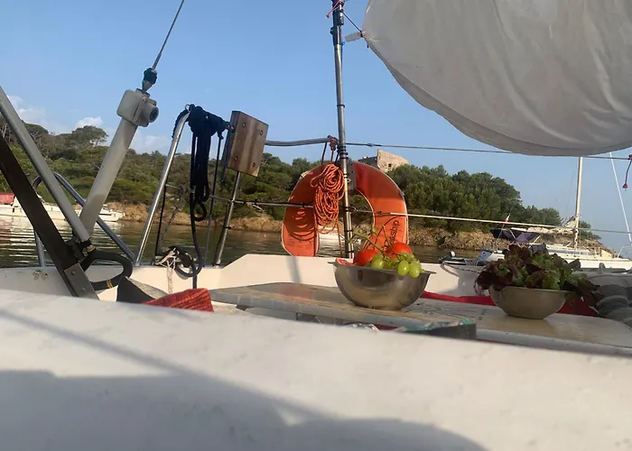 Voilier à Porquerolles Hyères